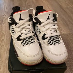 Jordan 4 Retro